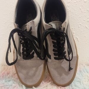 Gray Vans size 7.5 for Men or for Women it's size 9